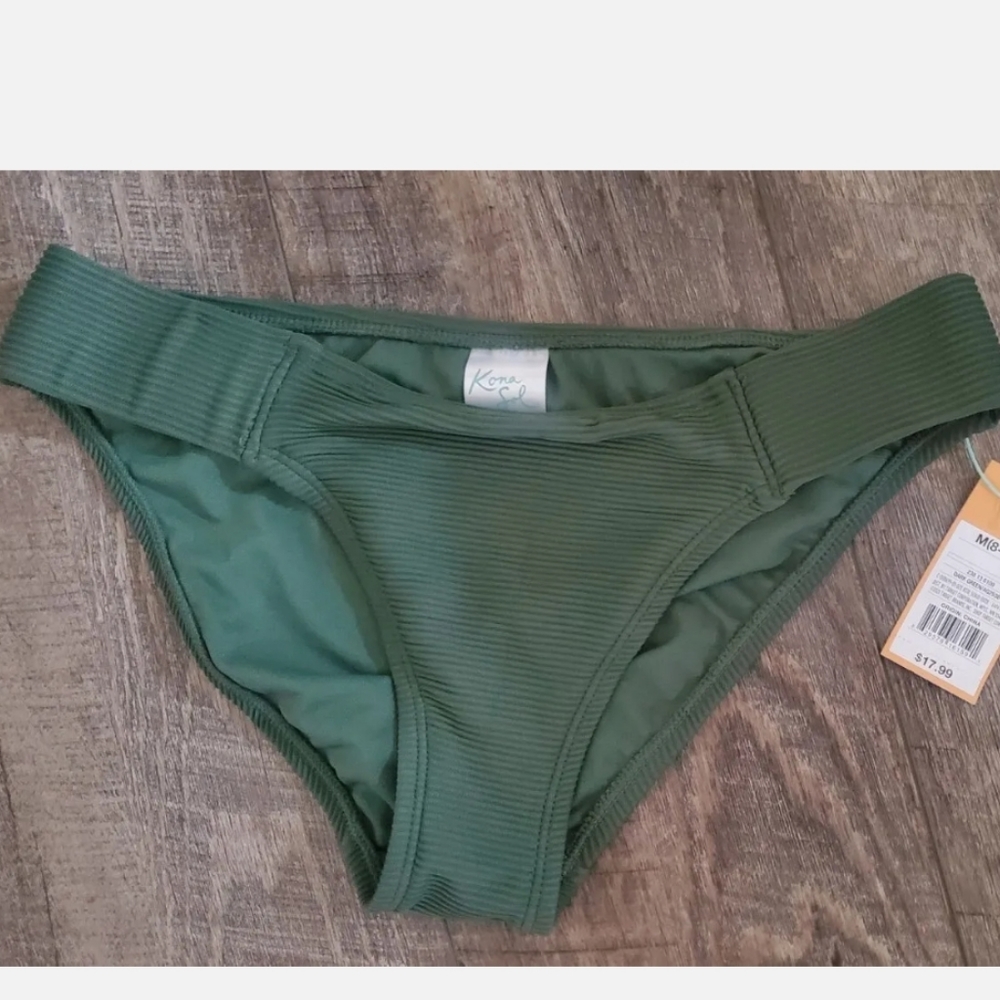 NWT-Women's Soft Modern Coverage Hipster Bikini Bottom Kona Sol Green Medium